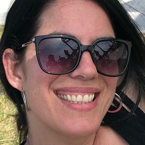 Meet your Posher, Julie